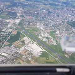Flugwegposition um 12:43:56: Aufgenommen in der Nähe von Gemeinde Wals-Siezenheim, Österreich in 2541 Meter